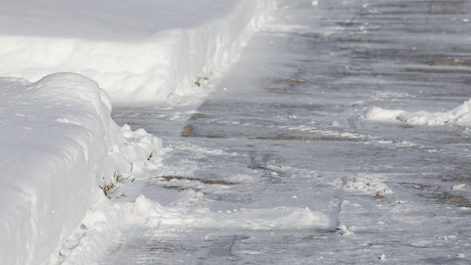 How Does Deicing Work?